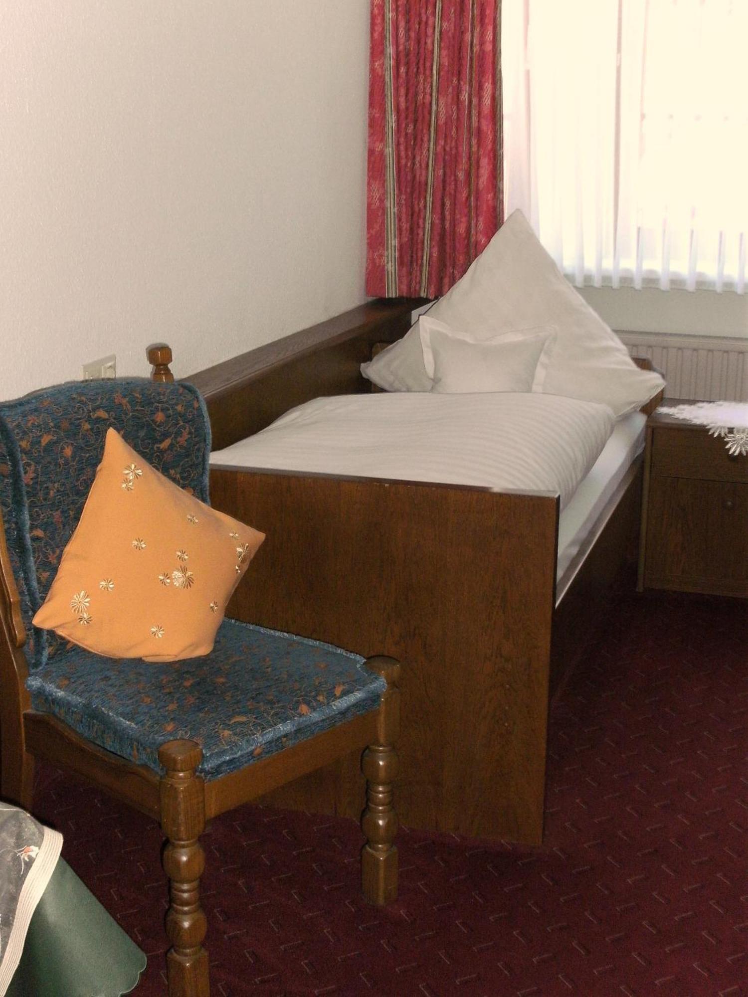 Weinhotel Hubertus Garni Klotten Εξωτερικό φωτογραφία