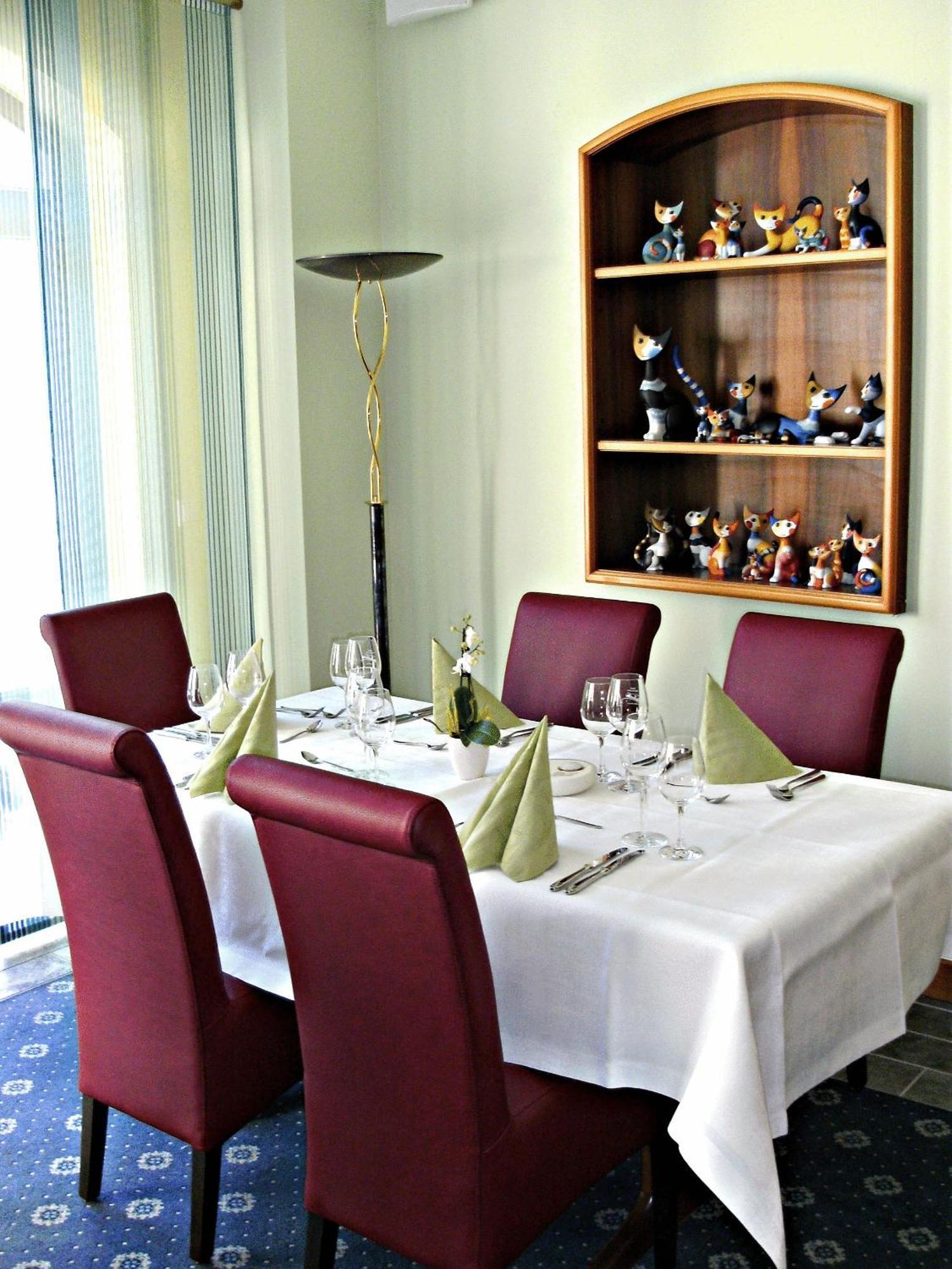 Weinhotel Hubertus Garni Klotten Εξωτερικό φωτογραφία