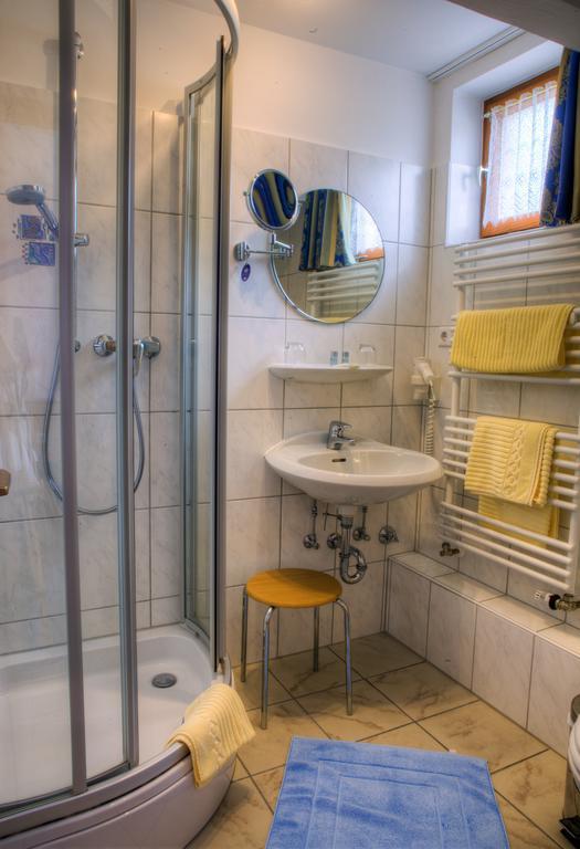 Weinhotel Hubertus Garni Klotten Εξωτερικό φωτογραφία