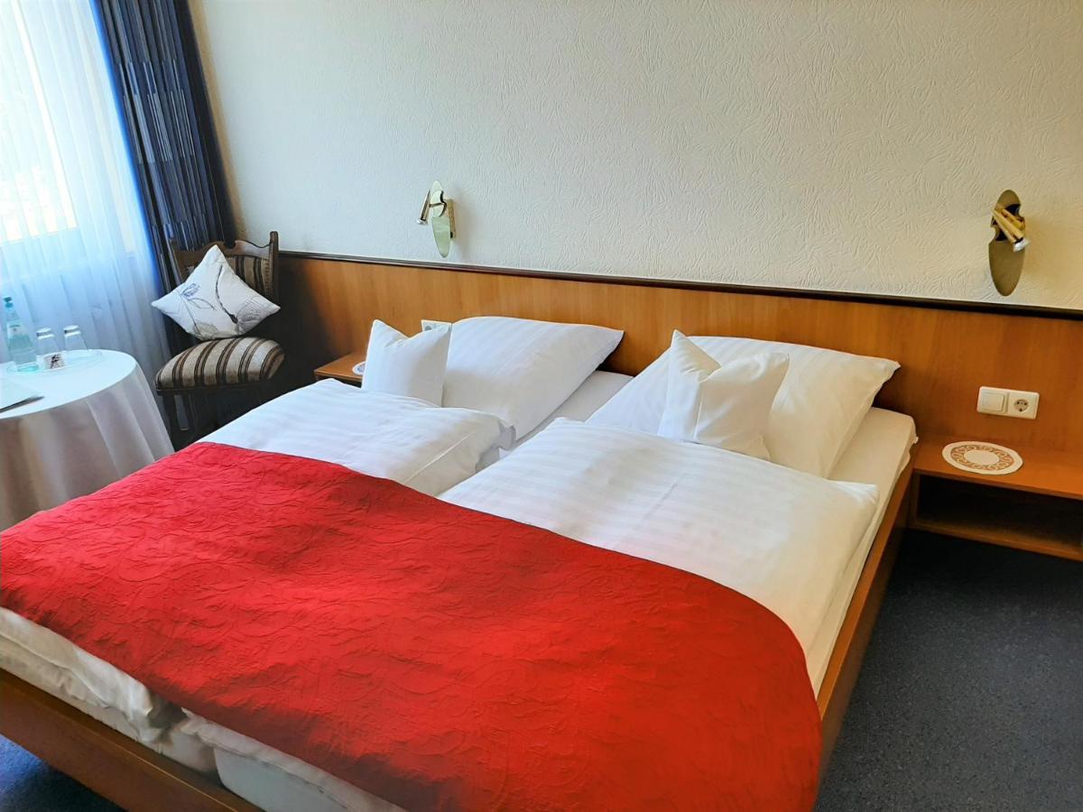 Weinhotel Hubertus Garni Klotten Εξωτερικό φωτογραφία